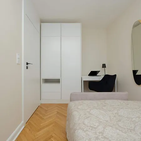 Apartman Tasteful One Bedroom By Renters Varsó