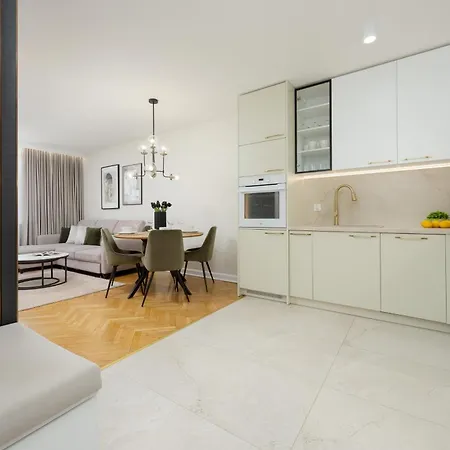 Apartman Tasteful One Bedroom By Renters Varsó